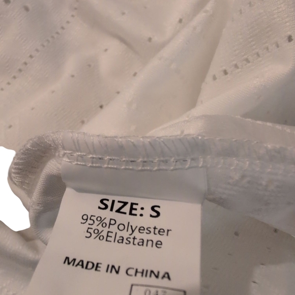Women's White V-Neck Top - Picture 3 of 5